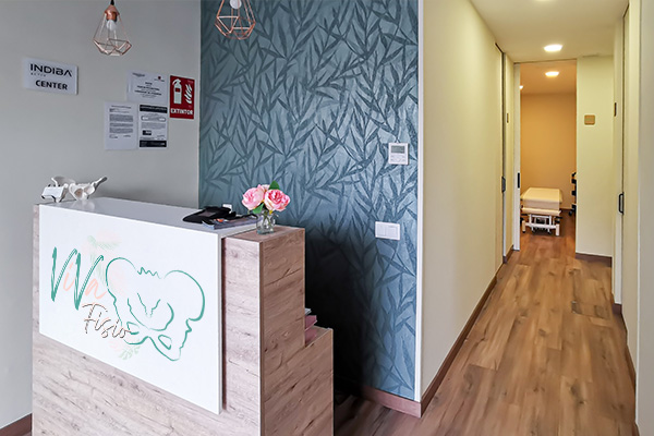 Imagen de la recepción del espacio de fisioterapia en Alcorcón de Viva Fisio